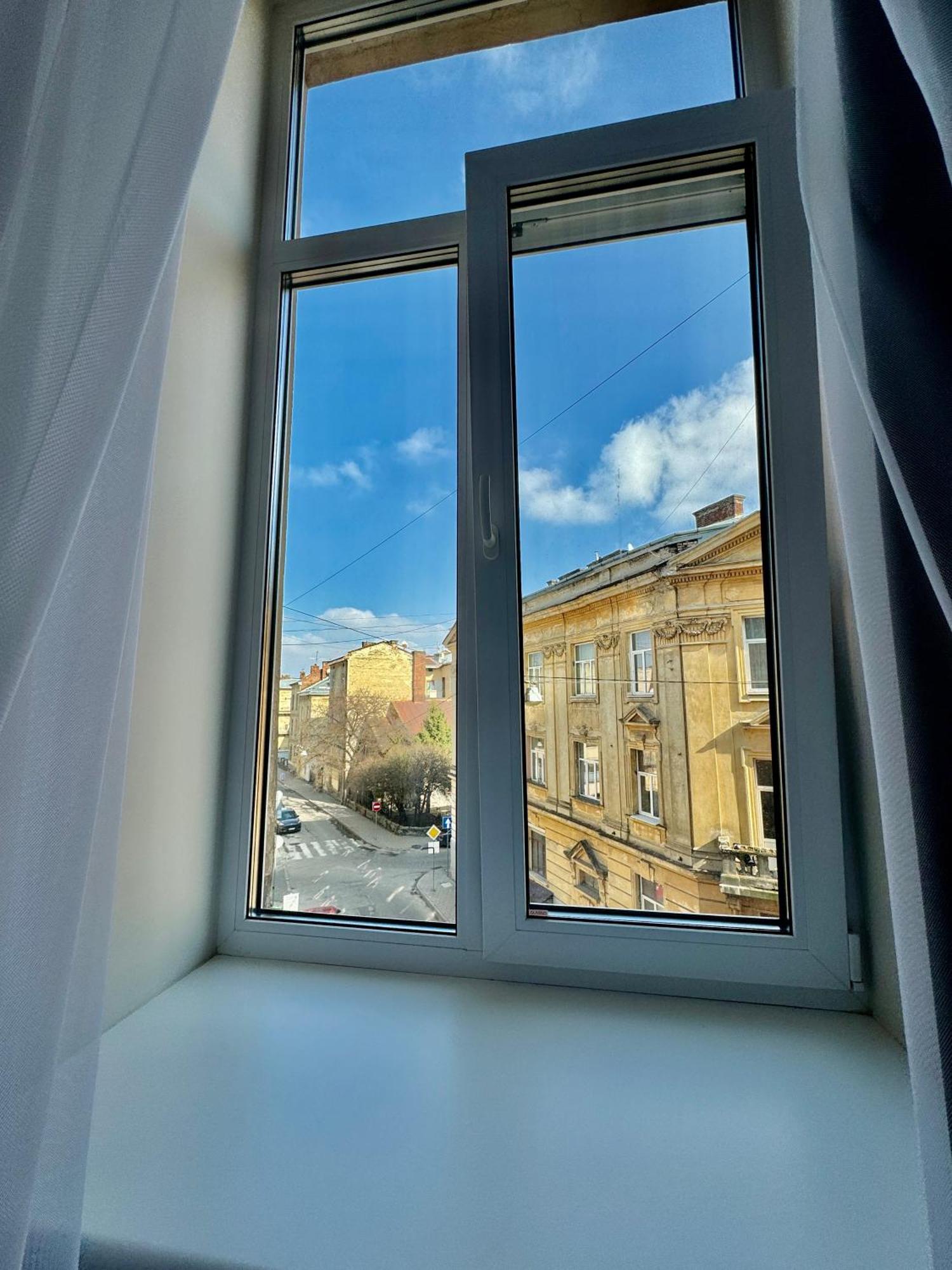 M25 Aparts Lviv Luaran gambar